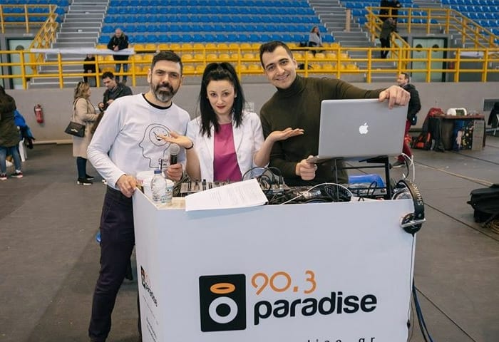 Μια παρέα, ένα ραδιόφωνο Paradise 90,3! #paradisetop #paradise903